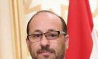 وزير التخطيط والتعاون الدولي يلتقي المدير التنفيذي في البنك الدولي